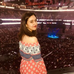 Meet your Posher, Lena